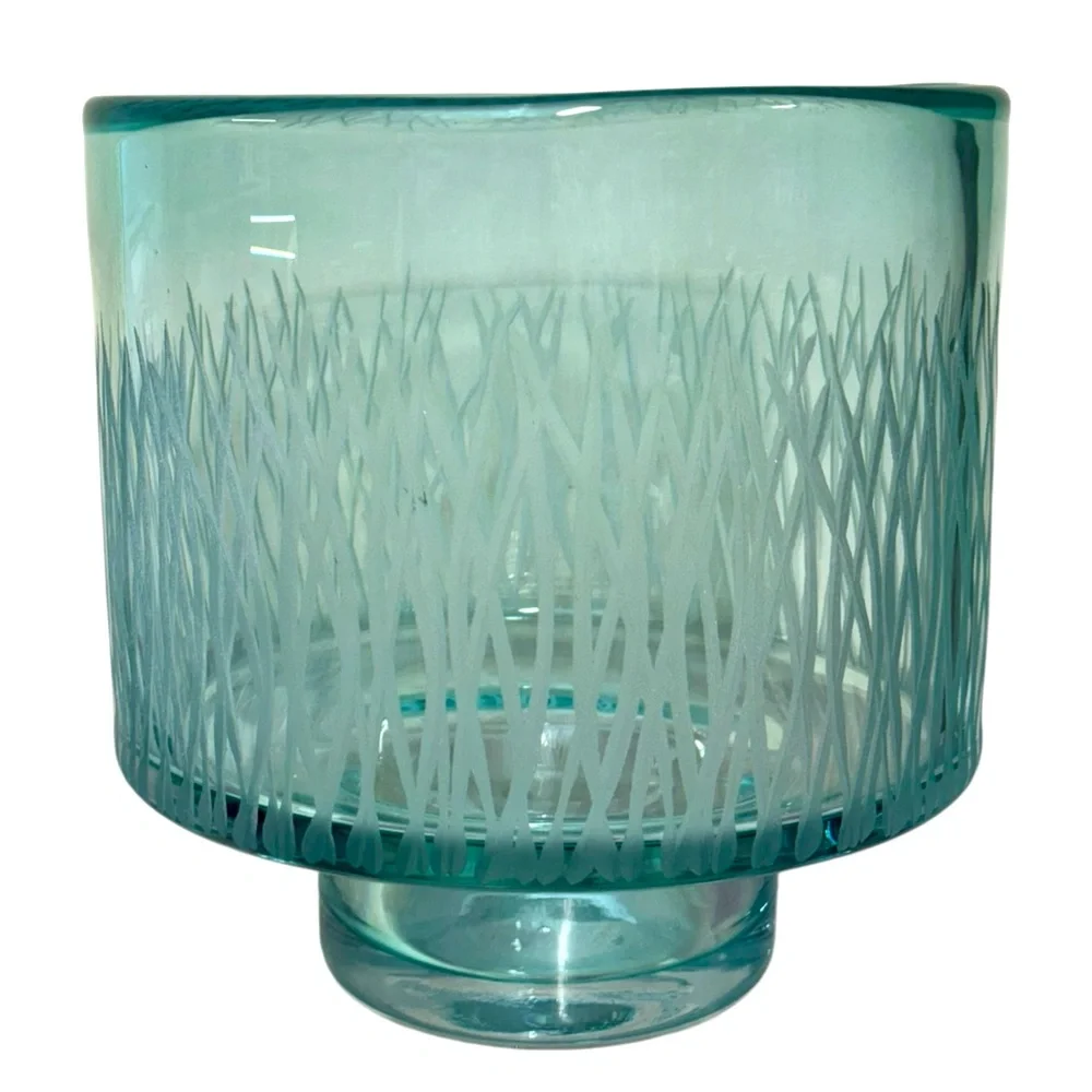 Elegant Glass Vase with‎ Frosted Design